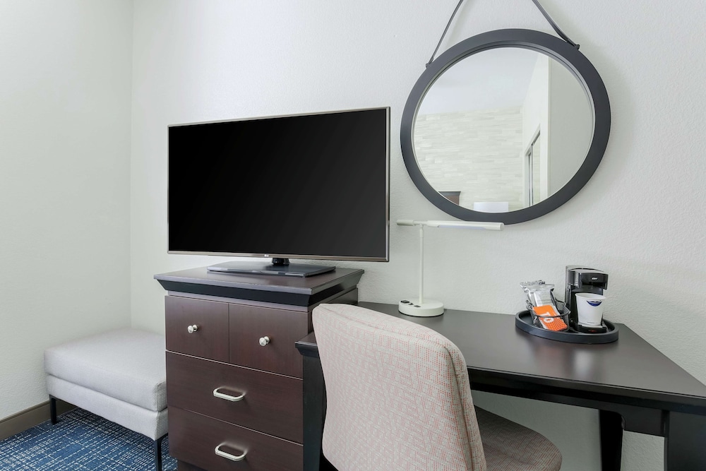 Hampton Inn & Suites Denver Tech Center - photo 9