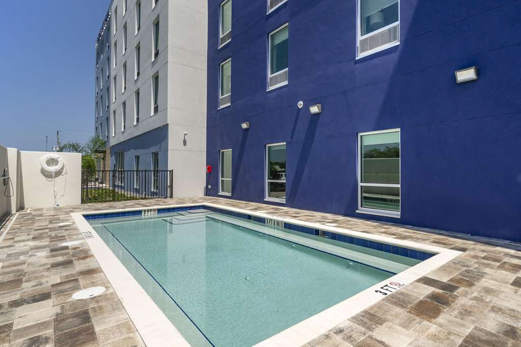 Comfort Inn & Suites New Port Richey Downtown District - photo 28