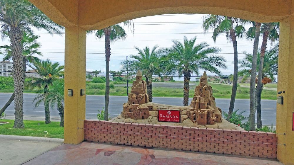 Ramada by Wyndham & Suites South Padre Island - photo 51