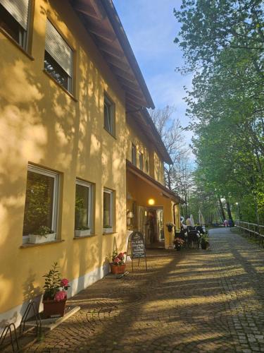Hotel Restaurant Gondelfahrt — Oppach