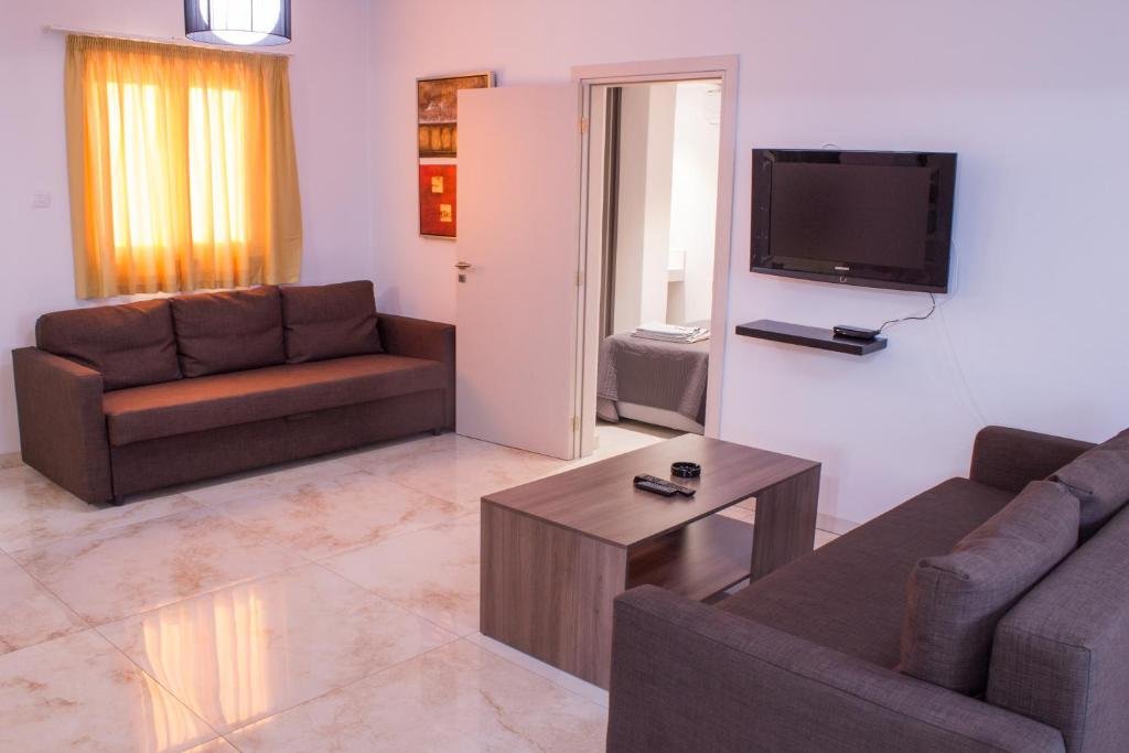 Makronissos Beach Villas