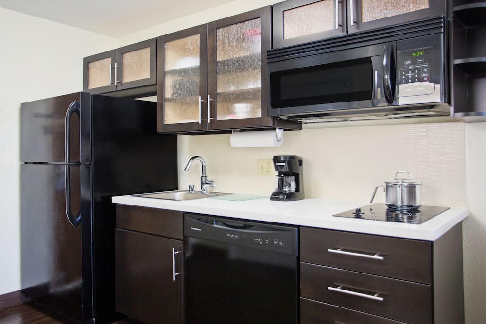 Candlewood Suites Fort Campbell Oak Grove by IHG - photo 22