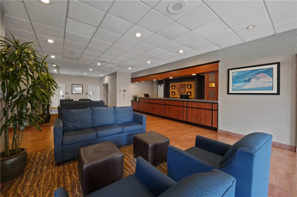 Comfort Inn by the Bay - photo 10