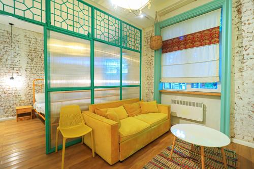 Unique and Beautiful 1BR Apt in Historic Tbilisi by Wehost