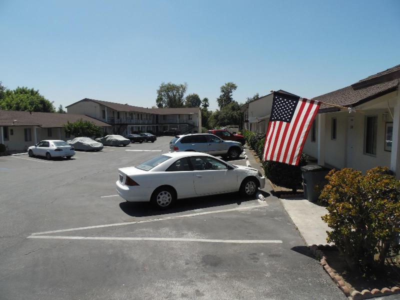 Hi Way Host Motel - photo 4