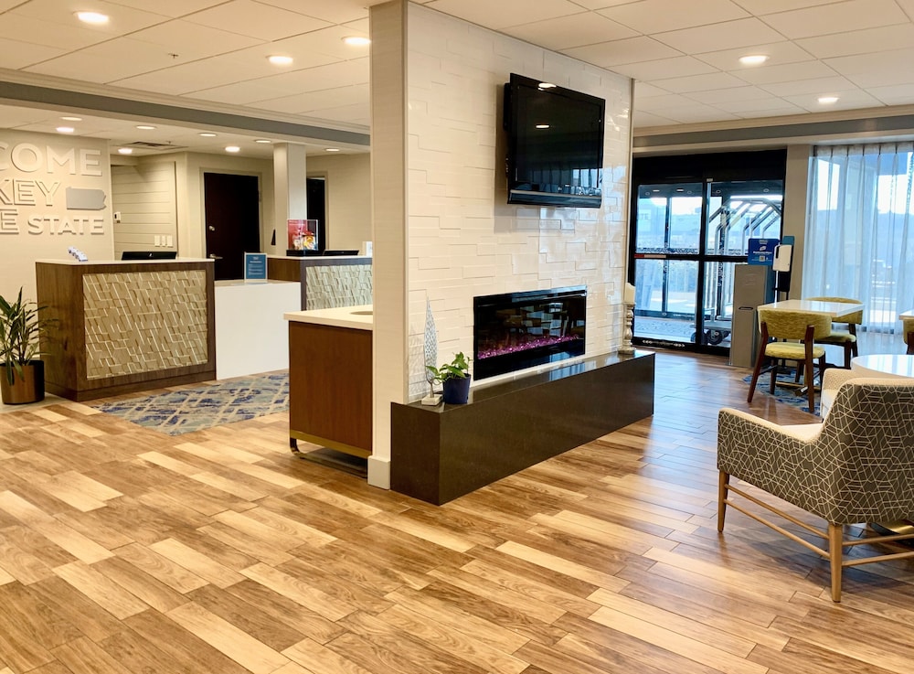 Hampton Inn Harrisburg East - photo 8