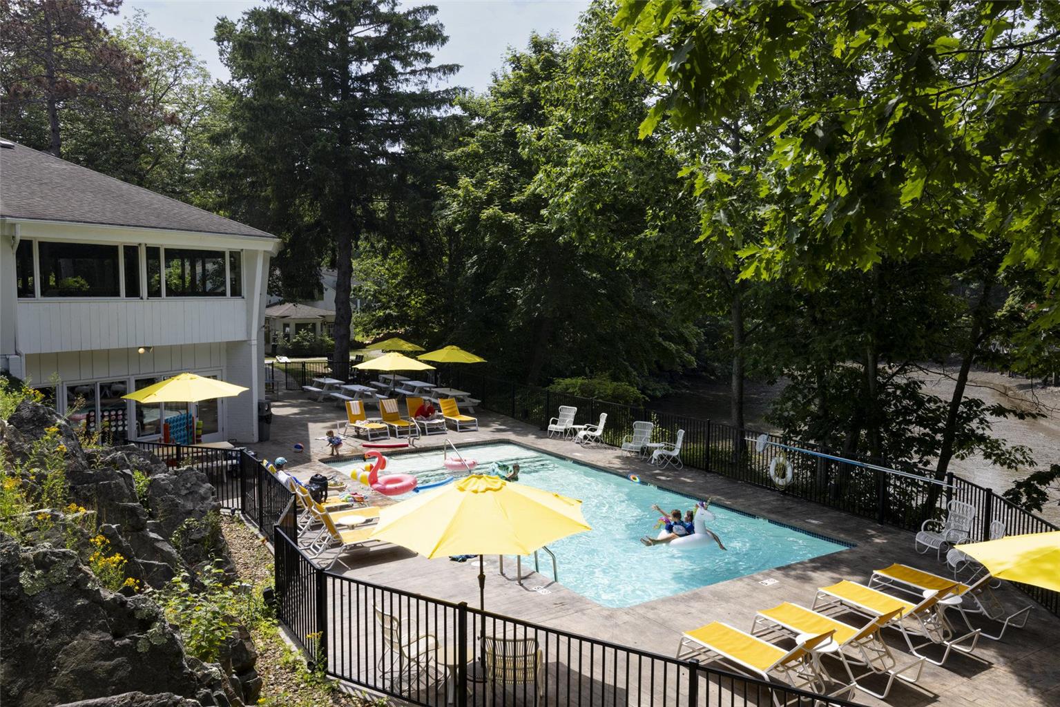 The Lodge at the Cove - photo 12
