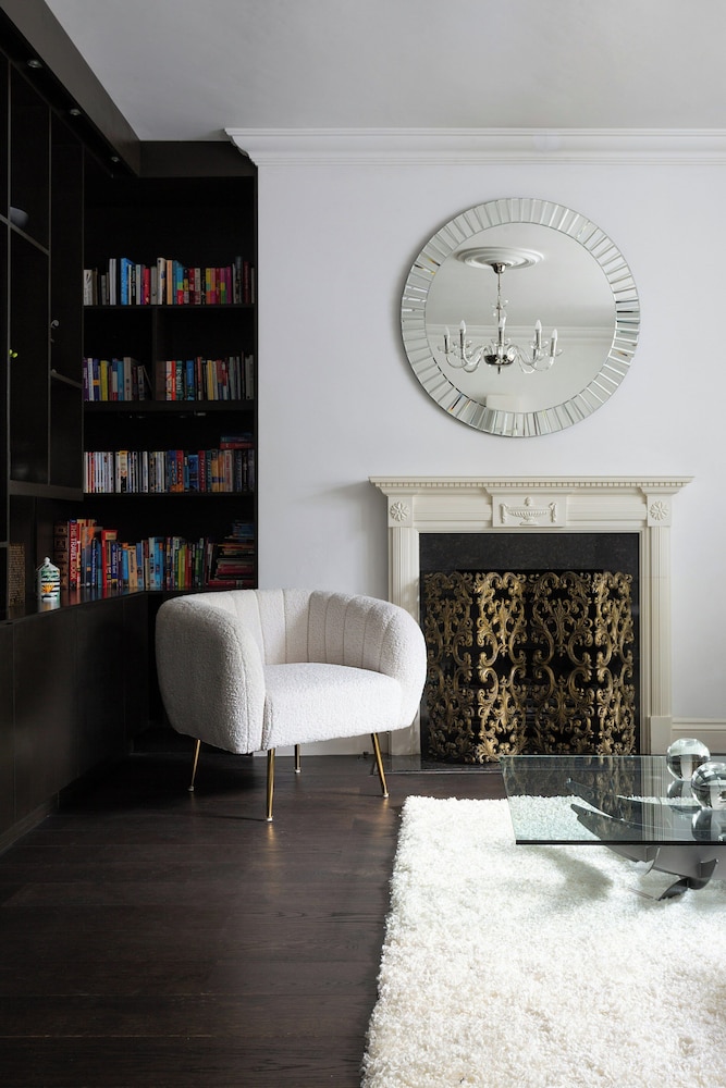 Pembridge Villas III by Onefinestay — 4-Star Luxury Hotel in London, United Kingdom