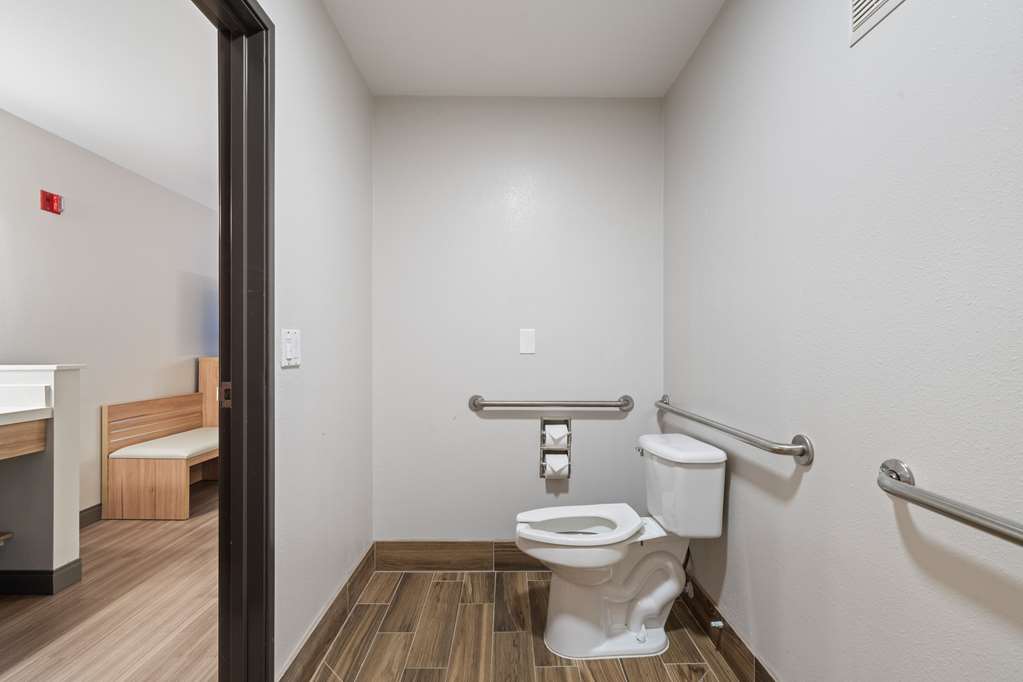 Best Western Lake Oswego Portland Hotel & Suites - photo 73