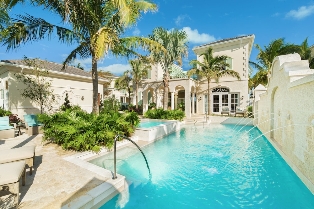 The Villas at the Shore Club — 5-Star Luxury Hotel in Providenciales, Turks and Caicos Islands