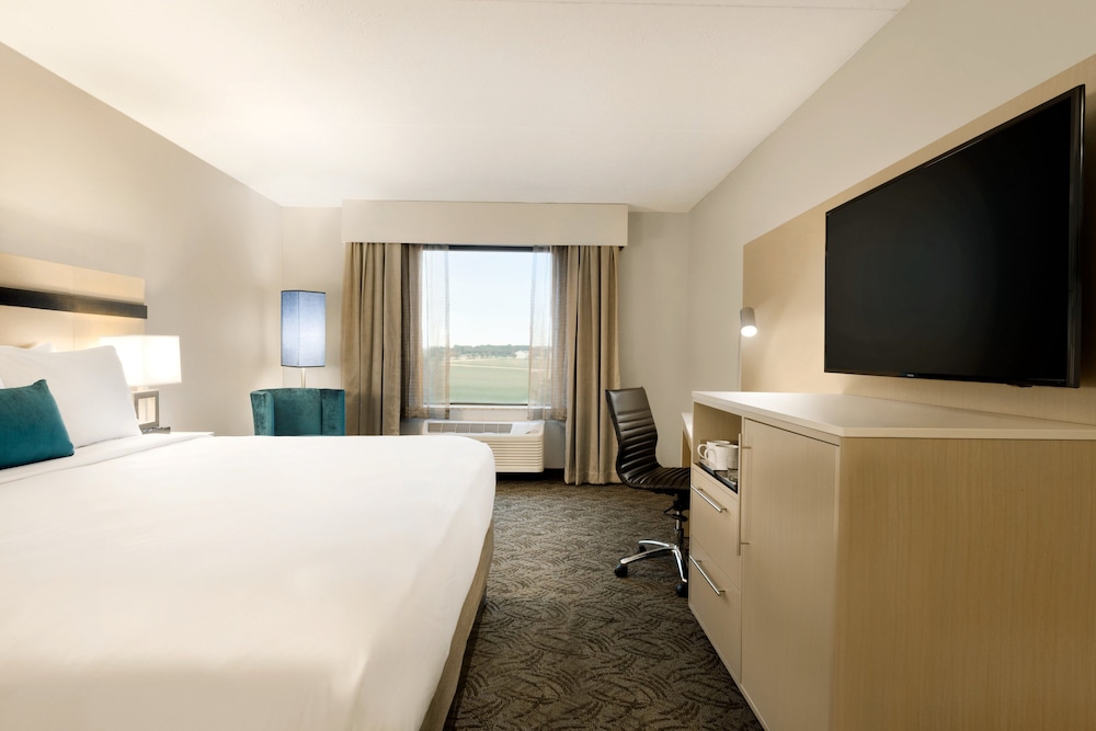 Holiday Inn Bloomington Normal by IHG - photo 4