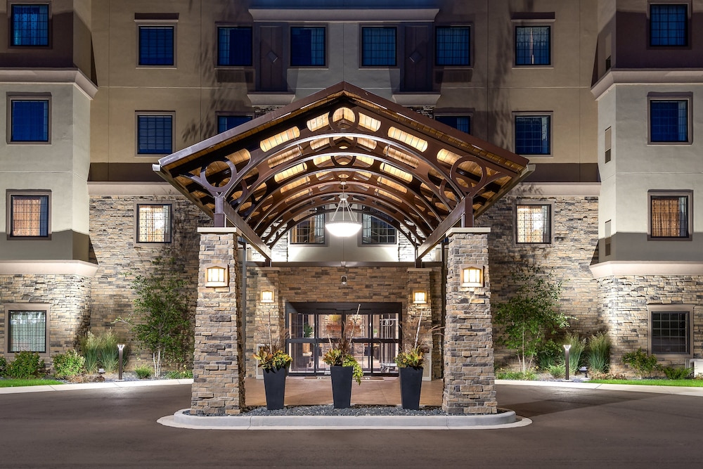 Staybridge Suites Eau Claire Altoona by IHG - photo 60