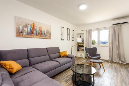 Apartment Tina — 4-Star Luxury Hotel in Ploce, Croatia
