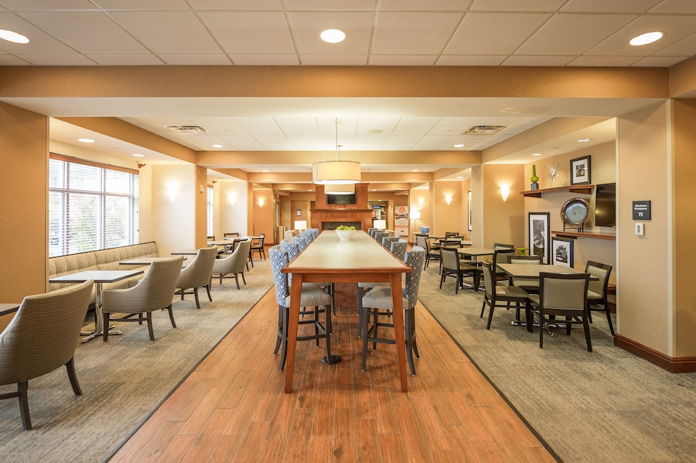 Hampton Inn Presque Isle Maine - photo 54