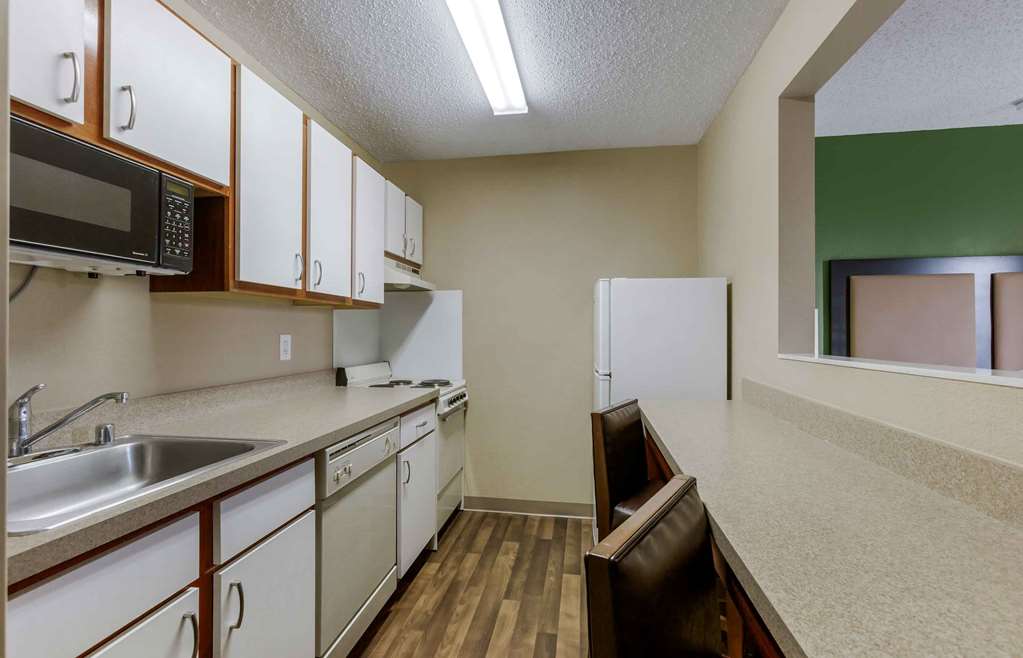 Extended Stay America Suites El Paso West - photo 32