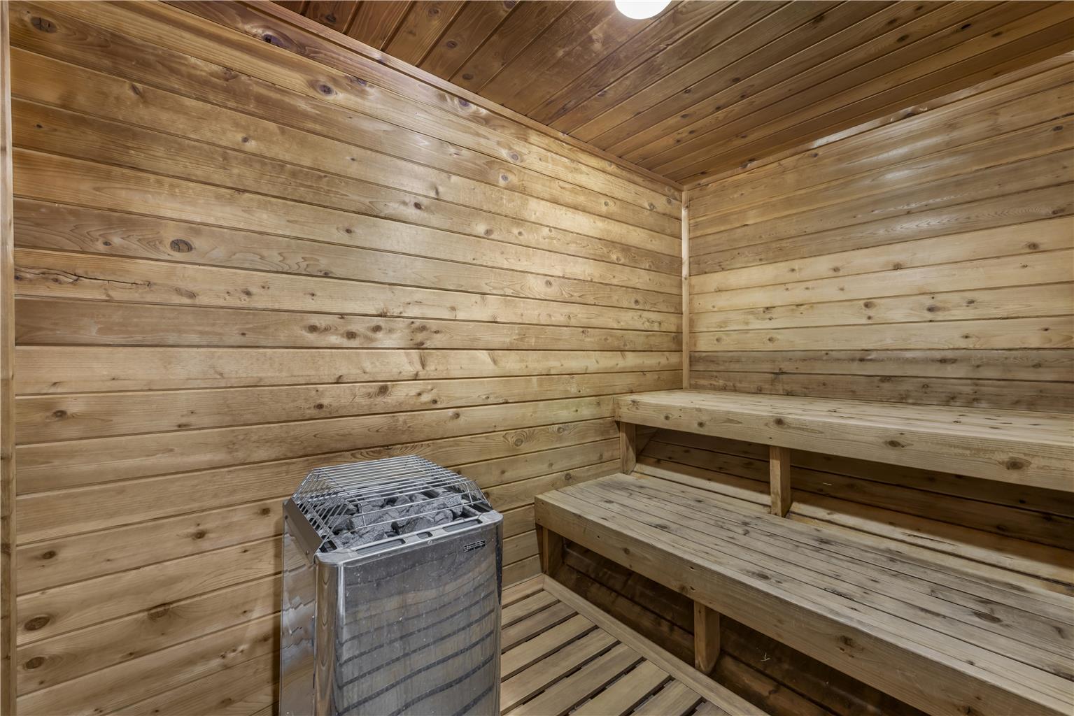 Best Western Pier Point Inn - photo 9