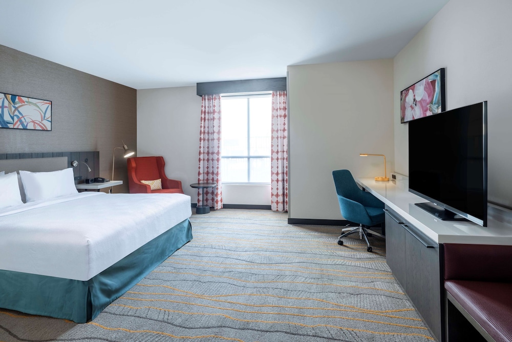 Hilton Garden Inn Pomona Chino - photo 16
