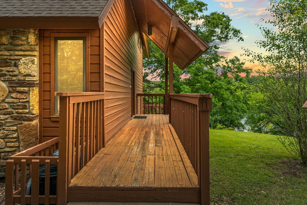 Table Rock Landing Resort - photo 14