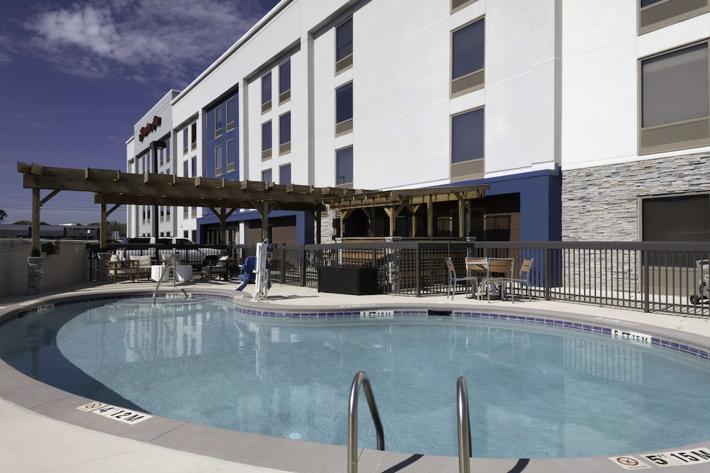 Hampton Inn Conyers - photo 32