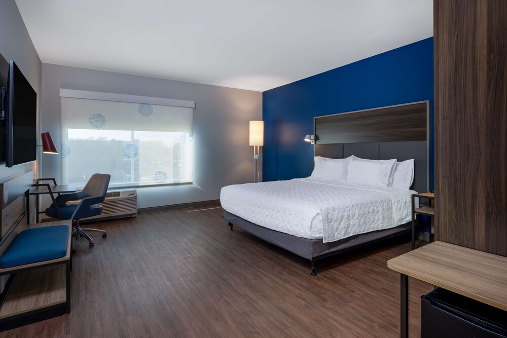 Tru by Hilton Naperville Chicago - photo 12