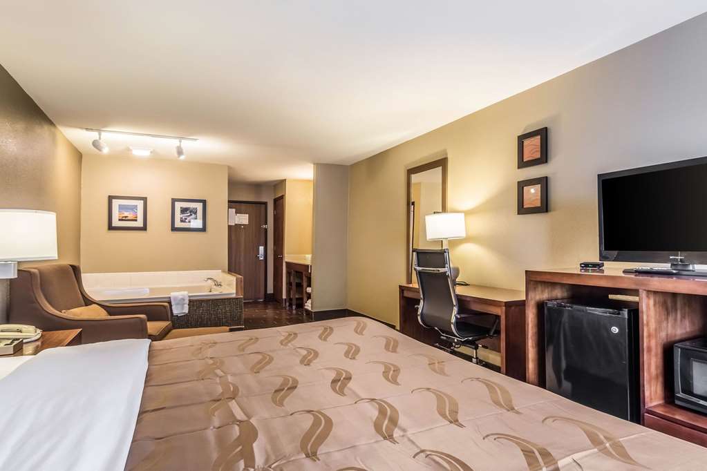 Quality Inn & Suites Salem near I 57 - photo 28