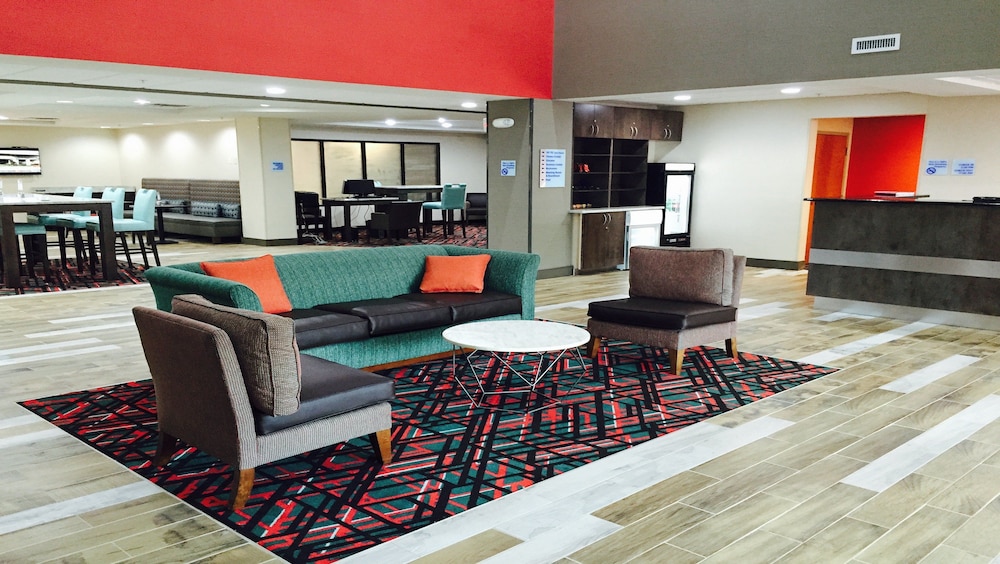 Holiday Inn Express Madison by IHG - photo 46