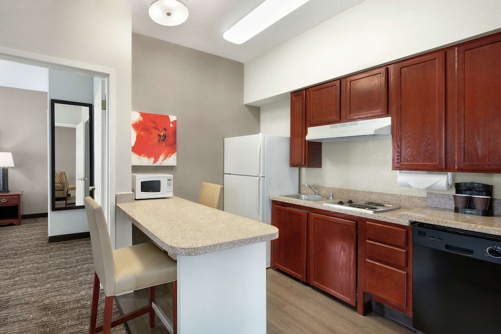 Homewood Suites by Hilton Dallas Arlington - photo 15