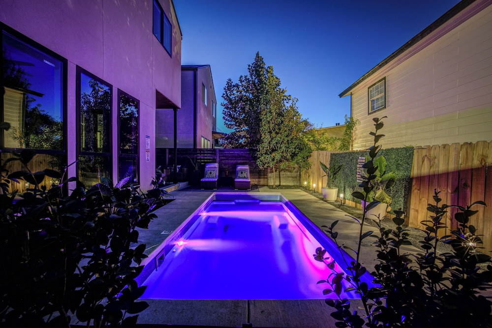 3 Mi to San Antonio River Walk Gem with Heated Pool in San Antonio, United States