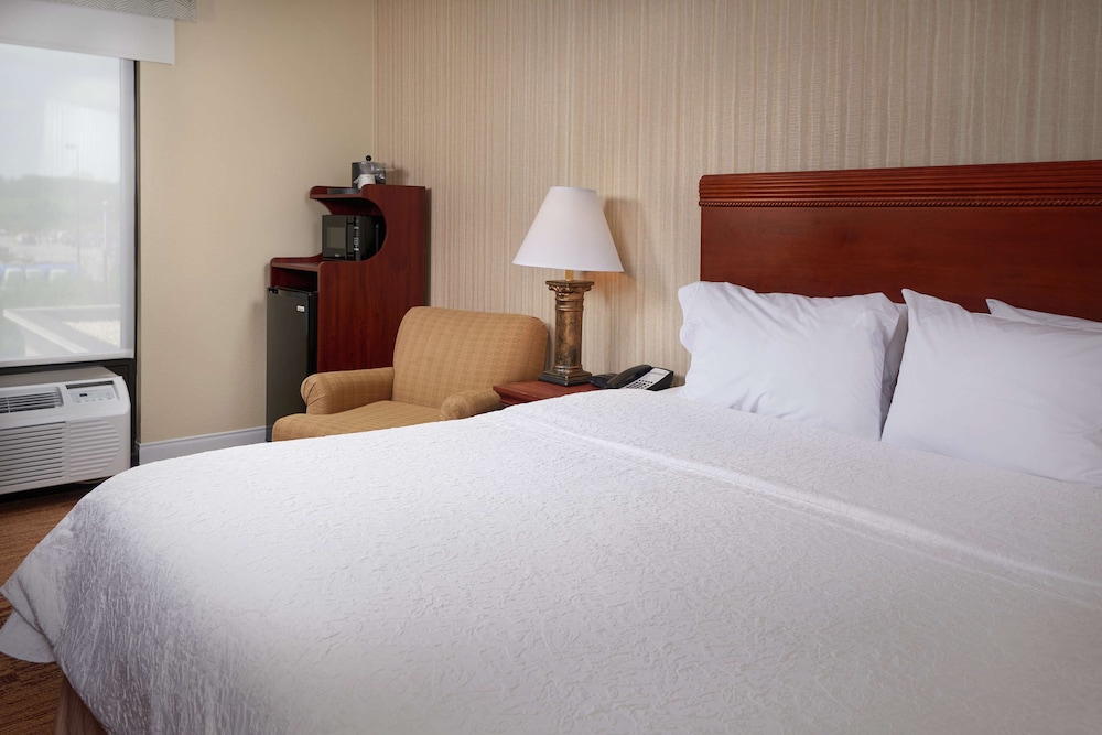 Hampton Inn Shrewsbury - photo 8