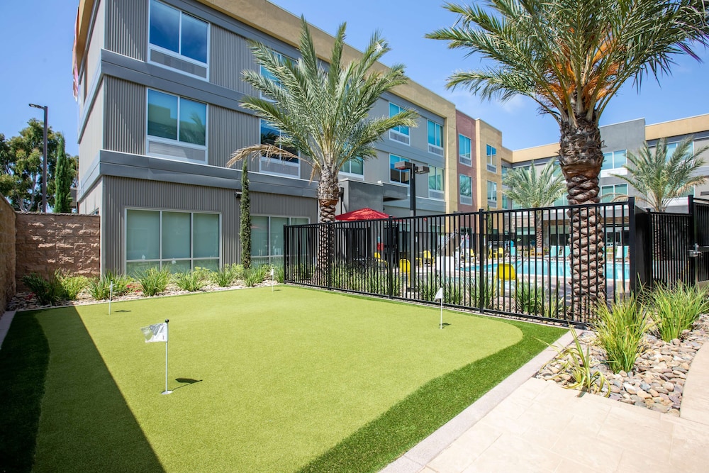 Home2 Suites by Hilton Carlsbad - photo 25