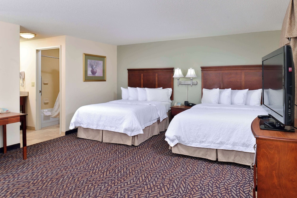 Hampton Inn & Suites Dayton Vandalia - photo 32