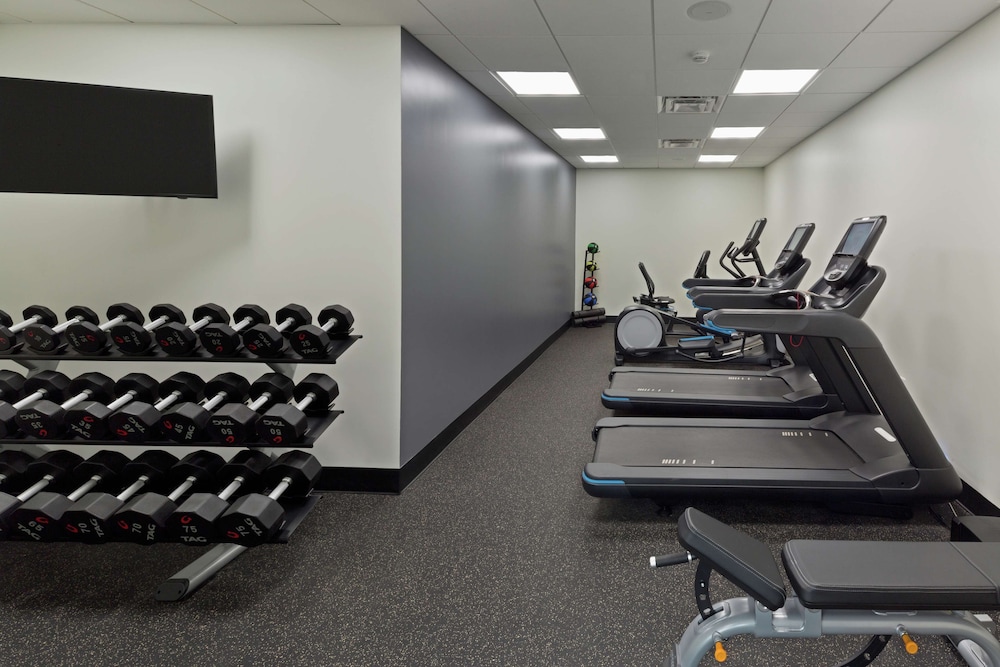 DoubleTree by Hilton Jamestown - photo 28