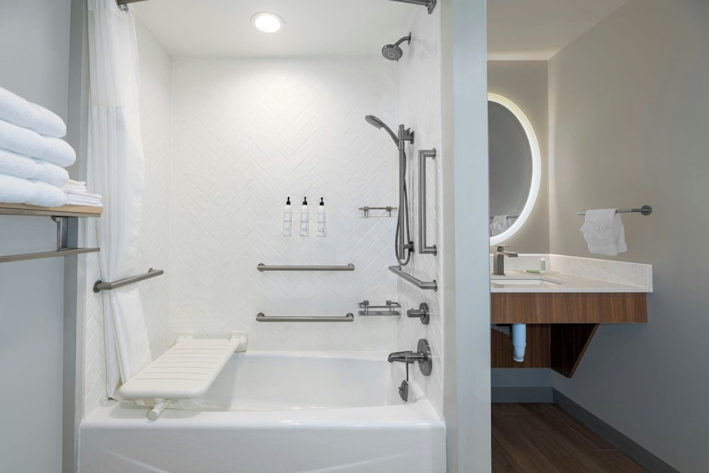 Towneplace Suites By Marriott Norfolk - photo 18