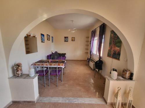 House Lana — 4-Star Luxury Hotel in Perama, Greece