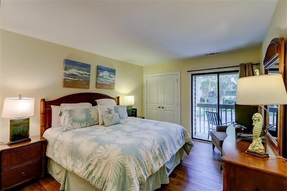 2447 Inland Harbour at the Sea Pines Resort - photo 5