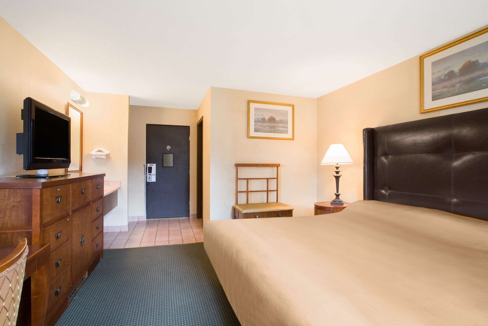Knights Inn Endwell Binghamton - photo 7