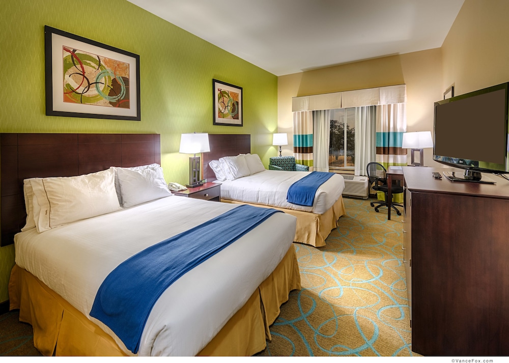 Holiday Inn Express Hotel & Suites Red Bluff South Redding by IHG - photo 7