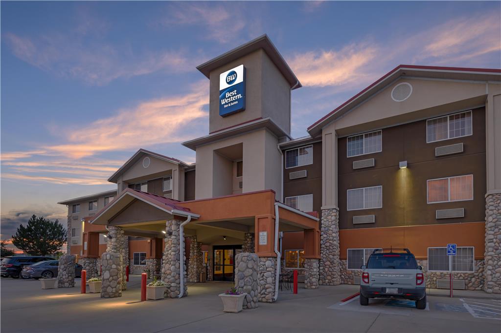 Best Western Firestone Inn & Suites pet-friendly hotel Firestone