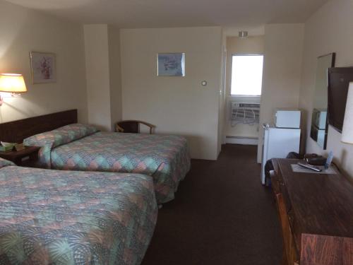 Crystal Sands Motel - photo 13
