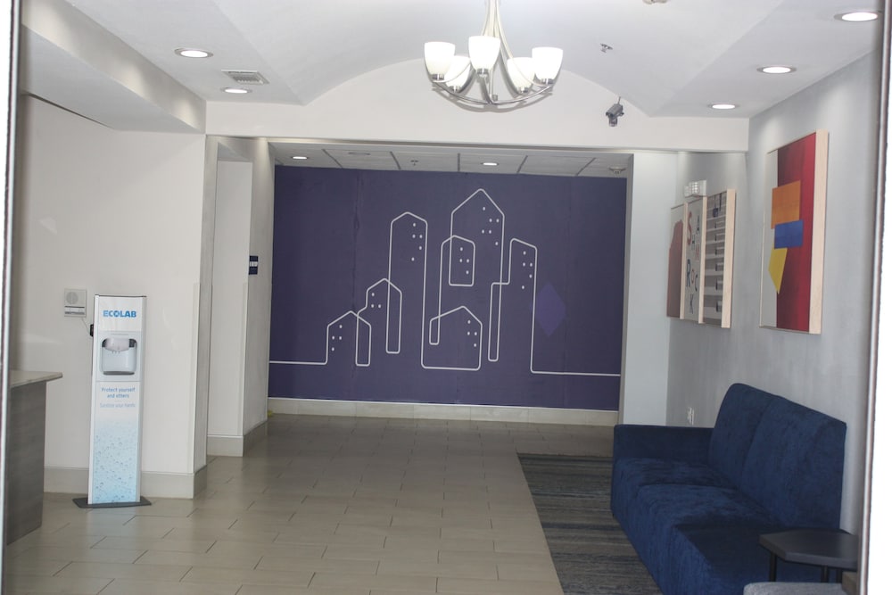 Holiday Inn Express Hotel & Suites Shamrock North by IHG - photo 82