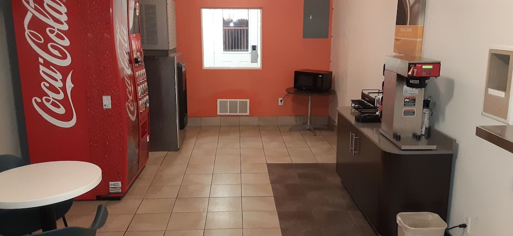 Motel6 Goodland KS - photo 16