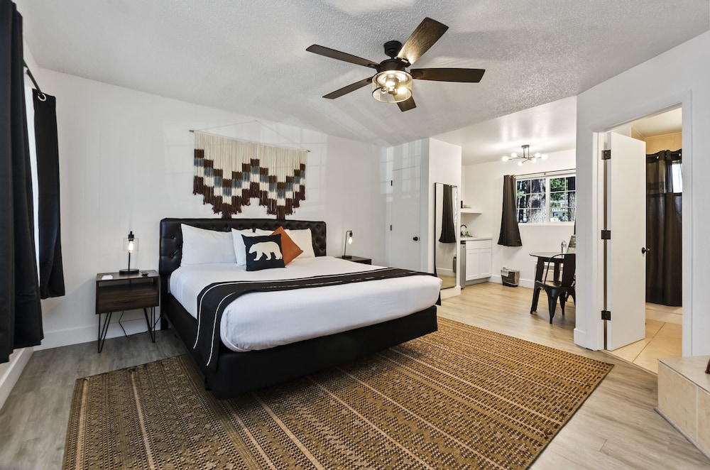 The Jeffrey Hotel - photo 43