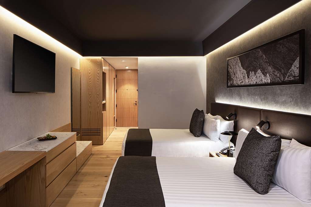 Guest room