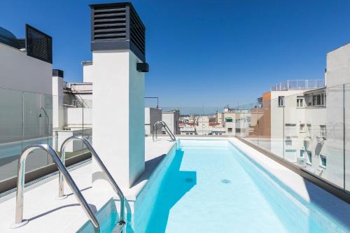 Feelathome Goya Apartments — 4-Star Luxury Hotel in Madrid, Spain