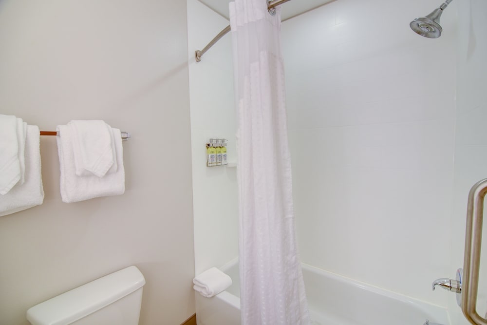 Holiday Inn Express & Suites Foley by IHG - photo 41