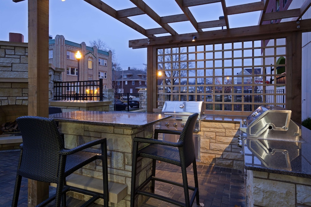 Homewood Suites by Hilton Rochester Mayo Clinic Area Saint Marys - photo 38