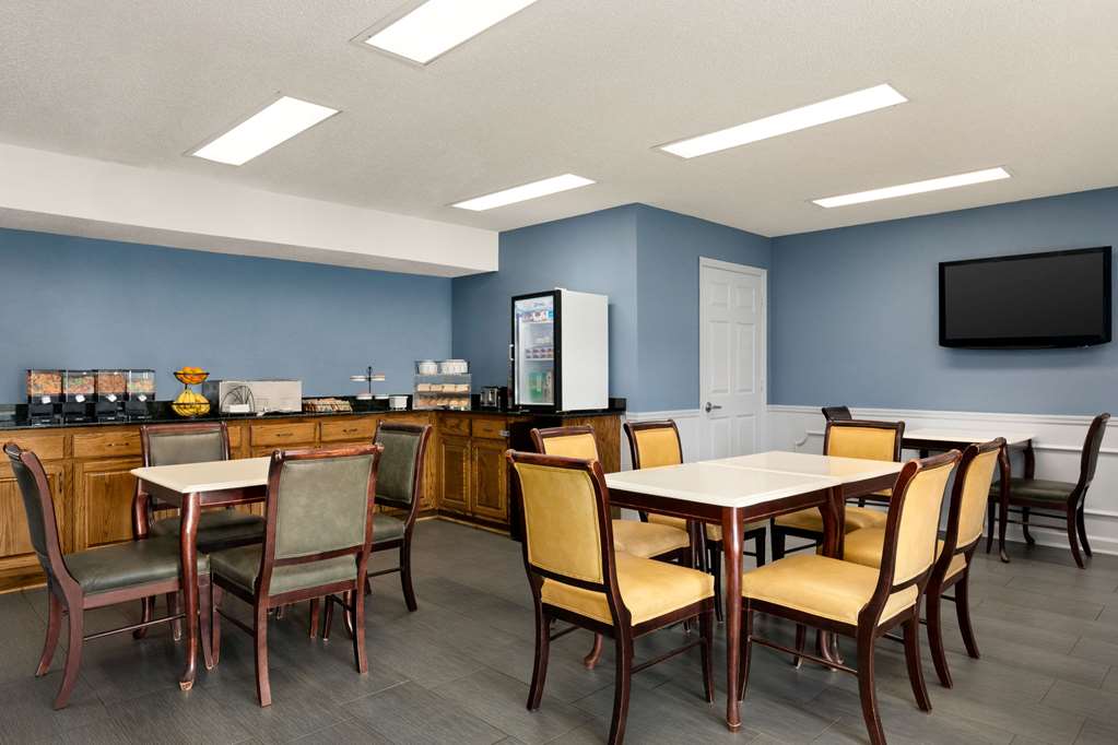 Baymont by Wyndham Warner Robins - photo 40