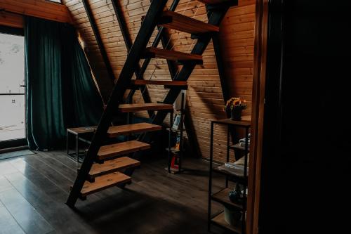 Pyramid Home Kazbegi
