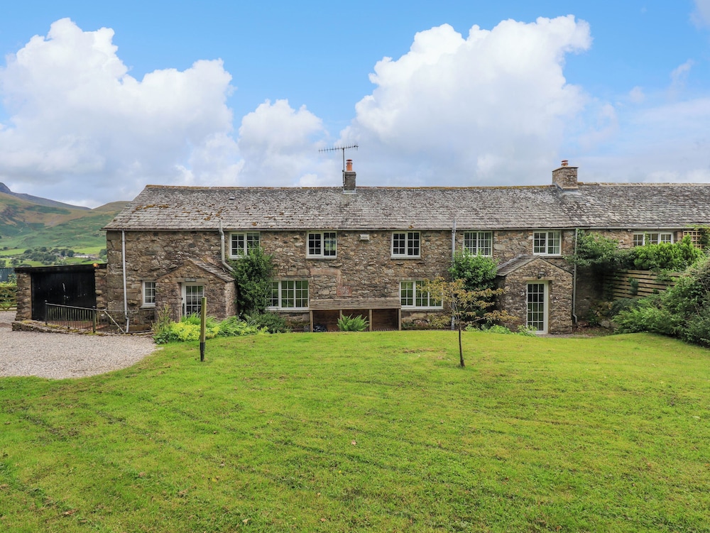 Flaska House — 4-Star Luxury Hotel in Penrith, United Kingdom