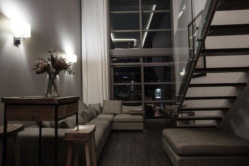 Luxurious loft with amazing view of Table Mountain